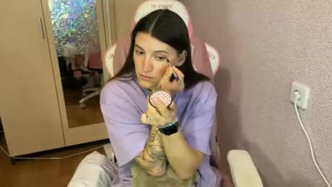 Snapshot of katrin_kristal chatting on 20, 4, 2026 naked in pvt show 100 tk online show from 20, 4, 2026