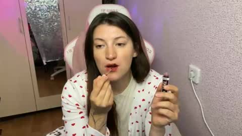 Snapshot of katrin_kristal chatting on 29, 4, 2026 naked in pvt show 100 tk online show from 29, 4, 2026