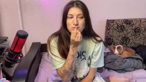 Snapshot of katrin_kristal chatting on 31, 5, 2026 naked in pvt show 100 tk online show from 31, 5, 2026