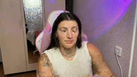 Snapshot of katrin_kristal chatting on 18, 6, 2026 naked in pvt show 100 tk online show from 18, 6, 2026
