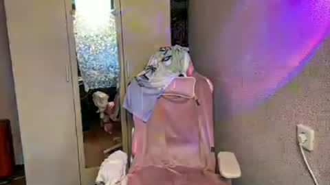 Snapshot of katrin_kristal chatting on 3, 7, 2026 naked in pvt show 100 tk online show from 3, 7, 2026