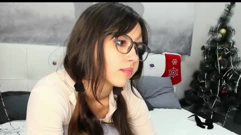 Snapshot of kattarrine_xo chatting on 1, 2, 2025 Kate online show from 1, 2, 2025