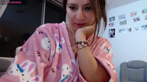 Snapshot of kattie_love chatting on 22, 2, 2025 kattie online show from 22, 2, 2025