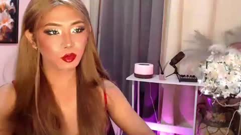 Snapshot of kattiecurrent chatting on 8, 11, 2025 Saisy online show from 8, 11, 2025