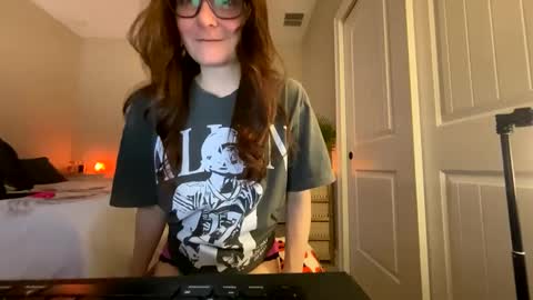 Josie live show Tuesday Wednesday and Thursday online show from 12, 10, 2025