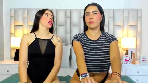 katy blonde girl and paola big boobs online show from 20, 2, 2026