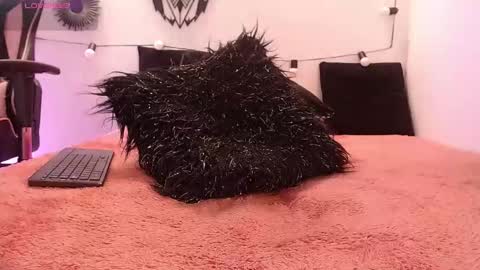 Katy Van online show from 2, 2, 2025