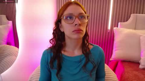 Snapshot of katy_van chatting on 18, 2, 2026 Katy Van online show from 18, 2, 2026