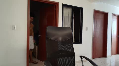 Snapshot of kaurilop chatting on 25, 12, 2024 Kauri Lop online show from 25, 12, 2024