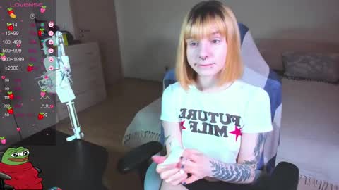 Snapshot of kawaii_power_uwu chatting on 31, 1, 2025 Kira-chan online show from 31, 1, 2025