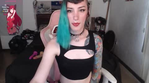 luna   online show from 2, 12, 2025