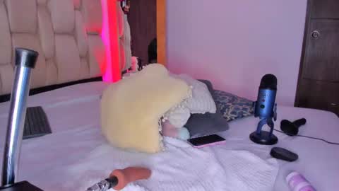 Snapshot of kayla_ada chatting on 9, 7, 2026 Kayla online show from 9, 7, 2026