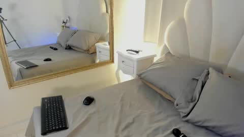 Snapshot of kaylachannell chatting on 15, 10, 2025 kaylachannell online show from 15, 10, 2025