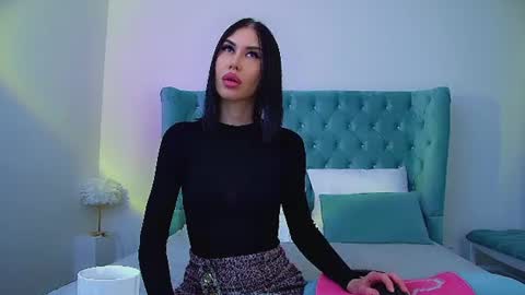 Kayla online show from 17, 6, 2026