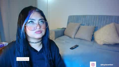 Snapshot of kaylavanber_ chatting on 16, 1, 2026 KAYLA Damian online show from 16, 1, 2026