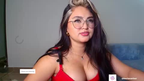 Snapshot of kaylavanber_ chatting on 10, 2, 2026 KAYLA Damian online show from 10, 2, 2026