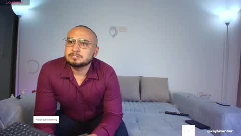 Snapshot of kaylavanber_ chatting on 22, 2, 2026 KAYLA Damian online show from 22, 2, 2026