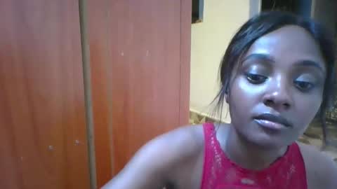 Snapshot of kayme96 chatting on 25, 10, 2025 kitty online show from 25, 10, 2025