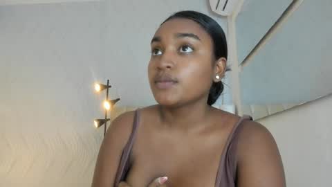 Snapshot of kayna_gomez chatting on 2, 6, 2026 Kayna online show from 2, 6, 2026
