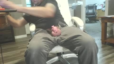 kchristi325 online show from 7, 10, 2025