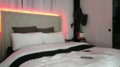 Snapshot of keeliebaby chatting on 10, 7, 2026 Keelie xx online show from 10, 7, 2026