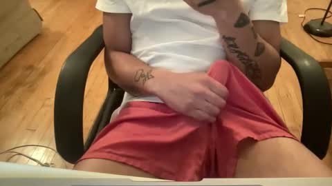 Snapshot of keesey23 chatting on 15, 12, 2025 Keesey23 online show from 15, 12, 2025