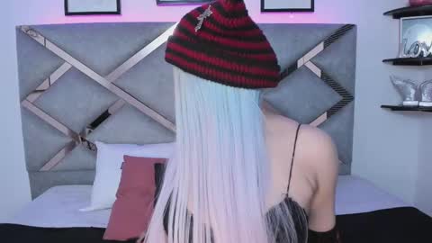 Keidy Monday to Saturday from 200 pm to 810pm  UTC-5 Colombia Time online show from 18, 2, 2025