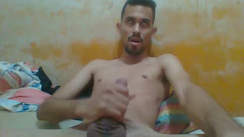 Snapshot of keiler7 chatting on 21, 6, 2026 keiler7 online show from 21, 6, 2026