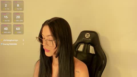 Snapshot of keily_brox chatting on 28, 11, 2025 Keily brox online show from 28, 11, 2025
