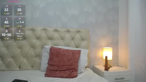 Snapshot of keily_garcia chatting on 25, 11, 2025 Keily online show from 25, 11, 2025