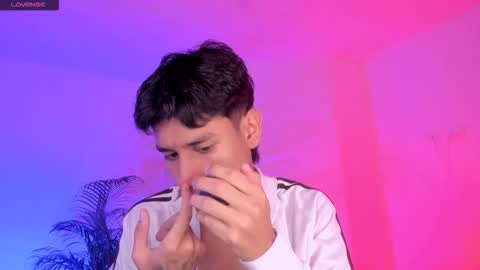 Alejandro Gonzalez online show from 5, 10, 2025