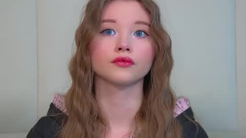 Keira online show from 28, 5, 2026