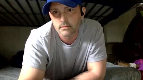 Snapshot of keithgriffin4u chatting on 10, 5, 2026 Long Jeremy online show from 10, 5, 2026