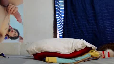 Snapshot of keivid_2303 chatting on 5, 1, 2025 david online show from 5, 1, 2025