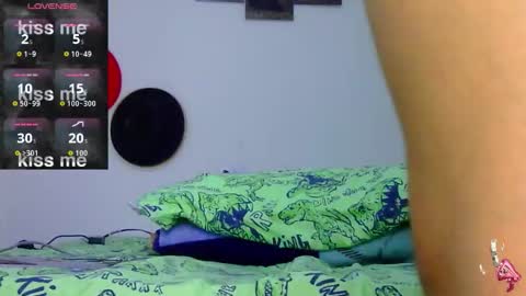 Snapshot of keivid_2303 chatting on 28, 10, 2025 david online show from 28, 10, 2025