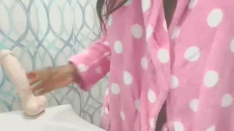 kell474767 online show from 10, 4, 2026