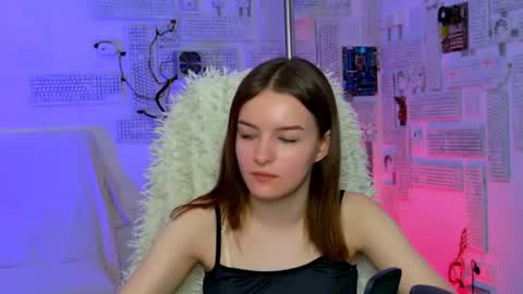 kelliebanshe online show from 4, 7, 2026