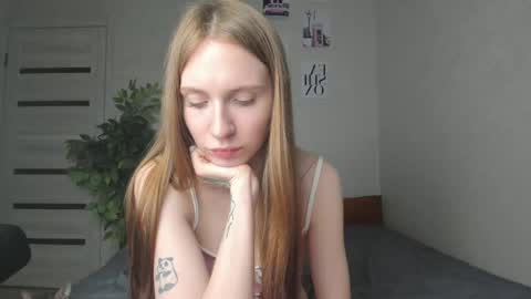 Snapshot of kelly_gerzikaaa chatting on 8, 5, 2026 kelly_gerzikaaa online show from 8, 5, 2026
