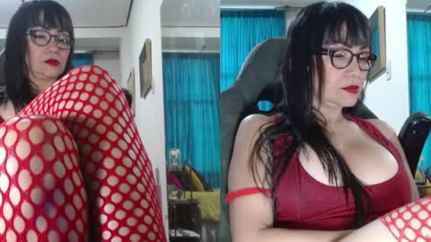 Snapshot of kelly_squirting chatting on 28, 5, 2026 KELLY online show from 28, 5, 2026