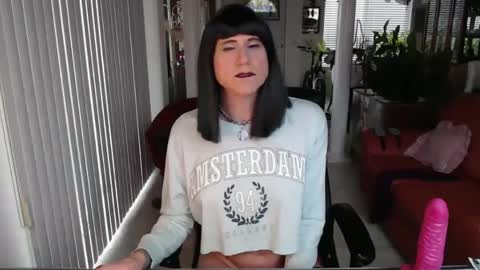 kellyanne Lynn but please call me fucktoy online show from 27, 1, 2025