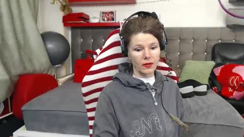 Snapshot of kellynumber chatting on 4, 2, 2026 kelly online show from 4, 2, 2026