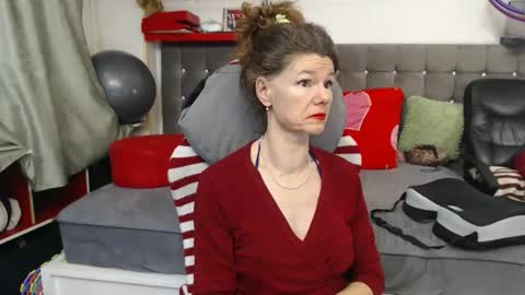 Snapshot of kellynumber chatting on 10, 2, 2026 kelly online show from 10, 2, 2026