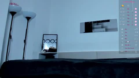 Snapshot of kellysmits chatting on 25, 6, 2026 kellysmits online show from 25, 6, 2026