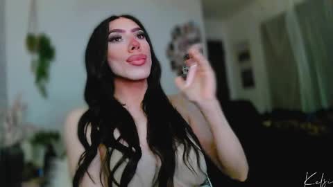 Kelsi  online show from 11, 4, 2026