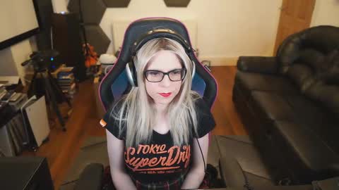 kelseycobalt online show from 24, 2, 2025