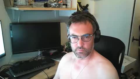 Snapshot of kelvin06133 chatting on 1, 5, 2026 kelvin06133 online show from 1, 5, 2026