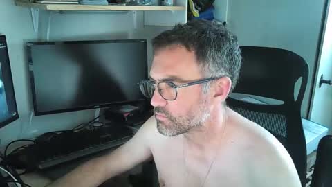 Snapshot of kelvin06133 chatting on 2, 5, 2026 kelvin06133 online show from 2, 5, 2026