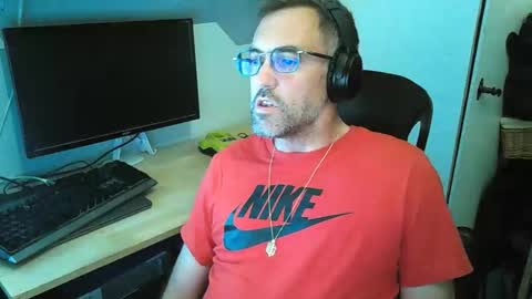 Snapshot of kelvin06133 chatting on 21, 5, 2026 kelvin06133 online show from 21, 5, 2026