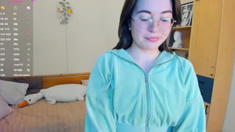 Lina online show from 7, 6, 2026