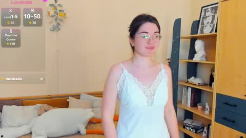 Lina online show from 8, 6, 2026